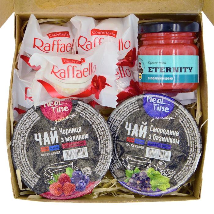 Подарок коллегам на 8 марта №3